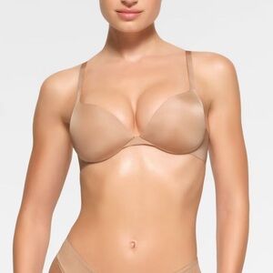 NWOT SKIMS Teardrop Push Up Bra